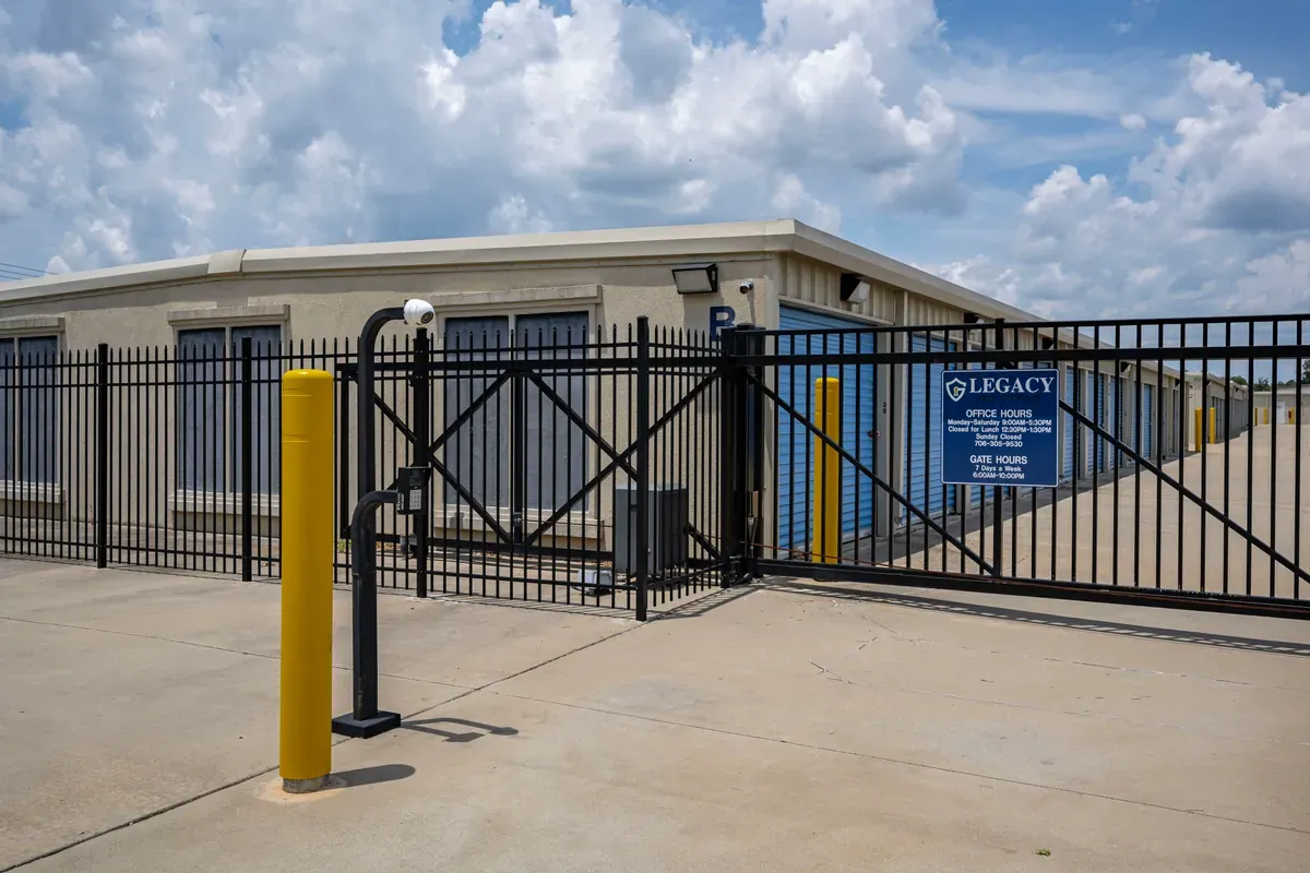 Legacy Self Storage Robinson - Exterior Gate 1