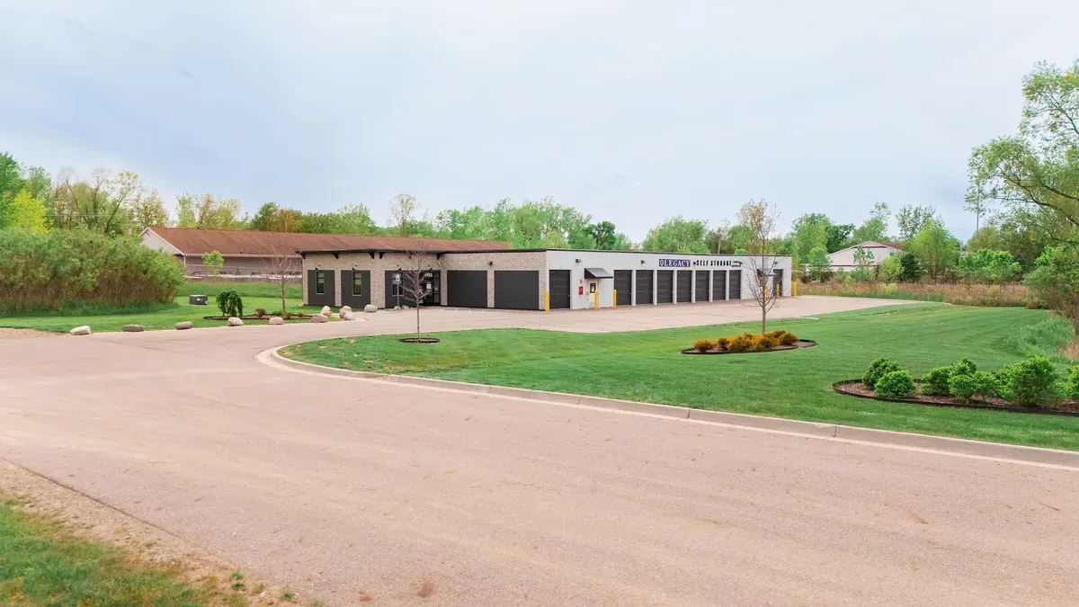 Legacy Self Storage Grand River facility 