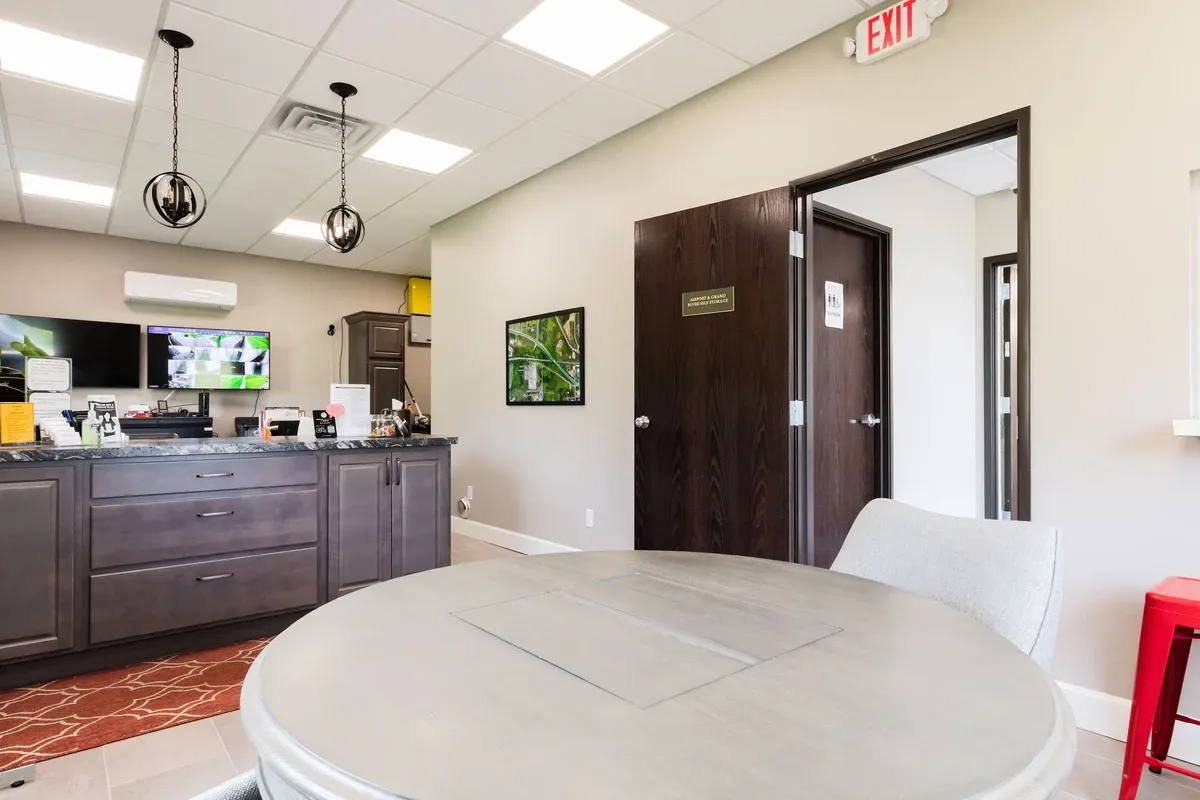 Legacy Self Storage Grand River front office