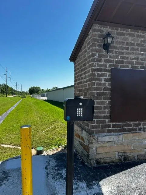 Silaom Springs gate code access storage facility 