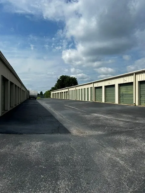 Kenwood Legacy Self Storage facility outdoor units 